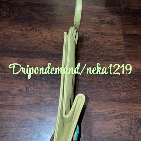 Medium Drab Telfar Bag - Picture 4 of 7